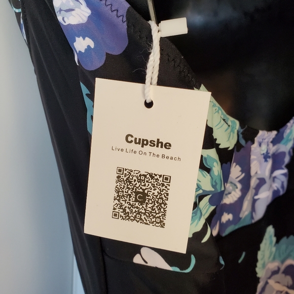 One Piece Floral Print Swim Suit - Picture 3 of 3